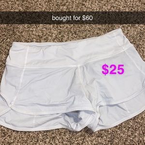 lulu lemon shorts 2 1/2 inch . size 2 white